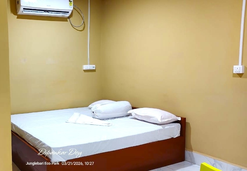 Deluxe Room (AC)